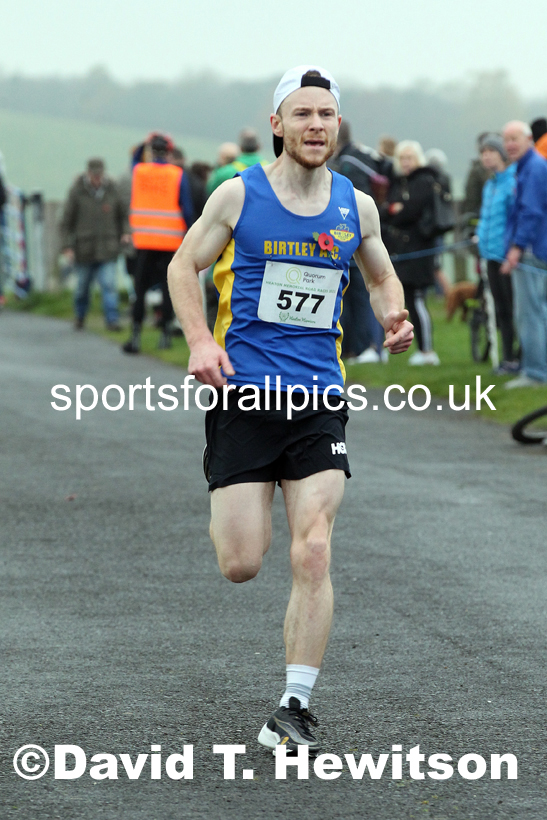 Senior Mens and Womens 2021 Heaton Memorial 10k Road Race, Town Moor, Newcastle. Photo: David T. Hewitson/Sports for All Pics